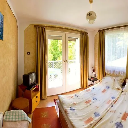 B&B Fenyo Panzio Kisvendeglo Lakitelek